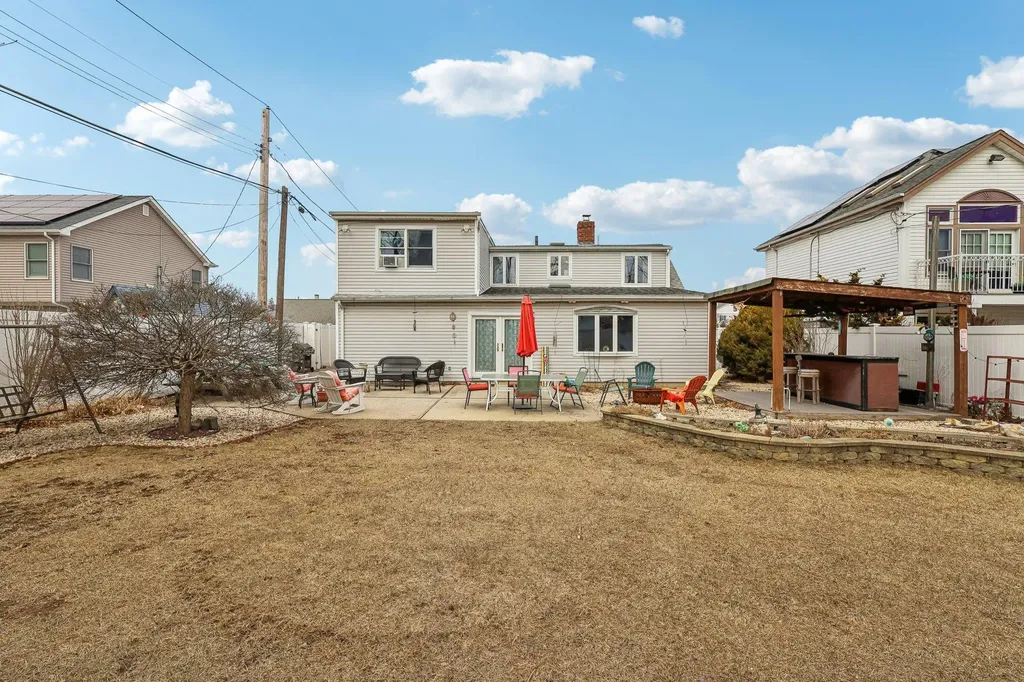 3638 Hilaire Way Seaford NY 11783