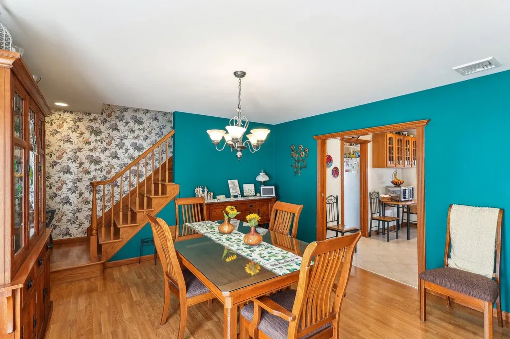 3638 Hilaire Way Seaford NY 11783