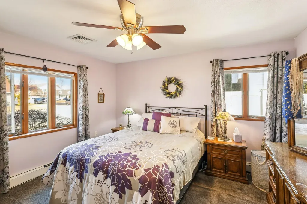 3638 Hilaire Way Seaford NY 11783