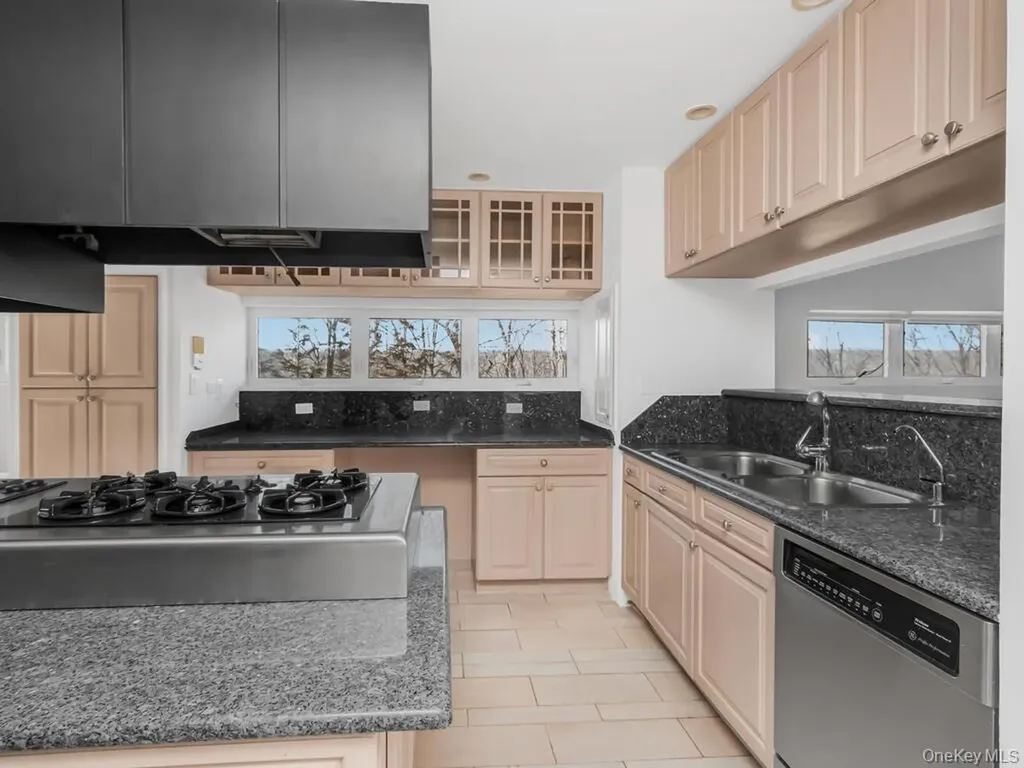 11 Sigma Place Bronx NY 10471