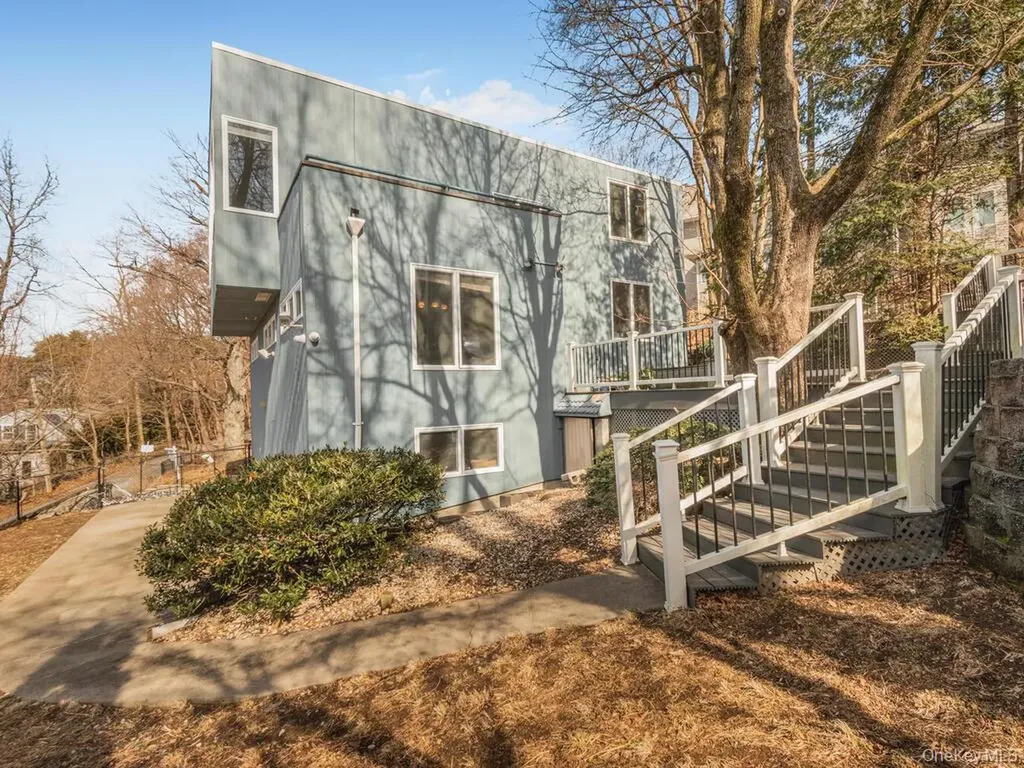 11 Sigma Place Bronx NY 10471