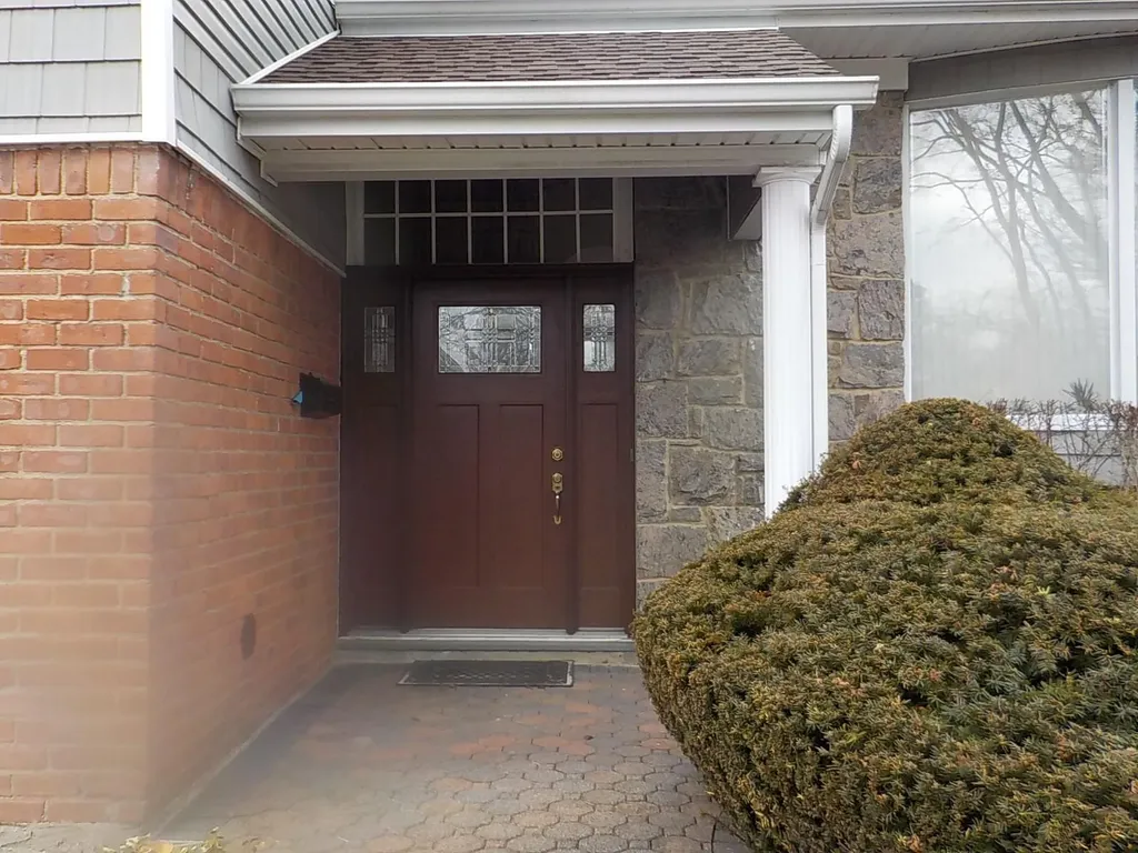 24 Sullivan Drive Jericho NY 11753