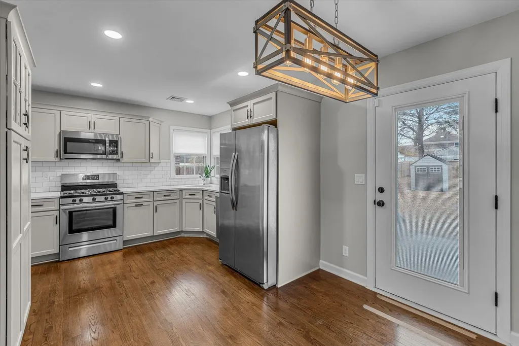 271 Howell Avenue Riverhead NY 11901