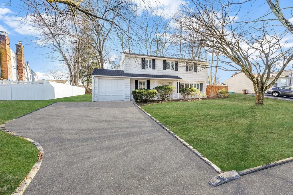 46 Grand Haven Drive Commack NY 11725