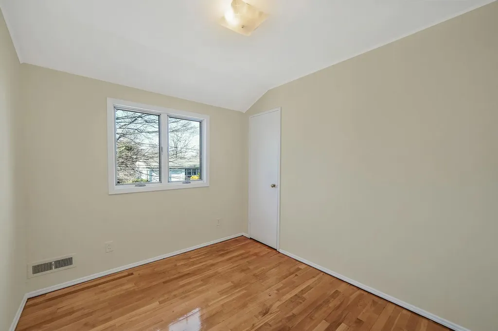 46 Grand Haven Drive Commack NY 11725