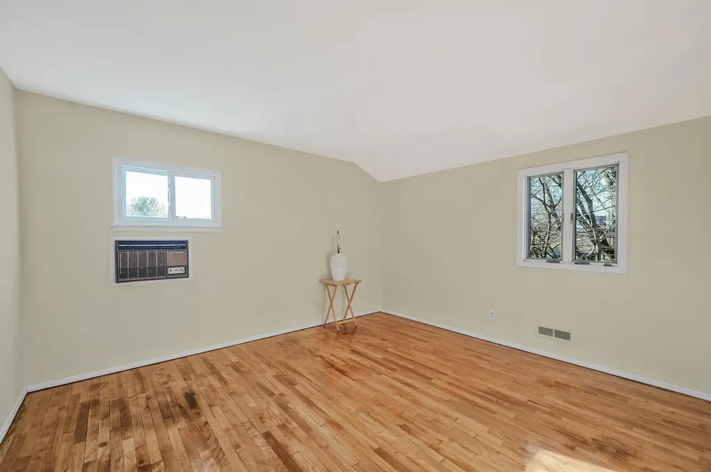 46 Grand Haven Drive Commack NY 11725