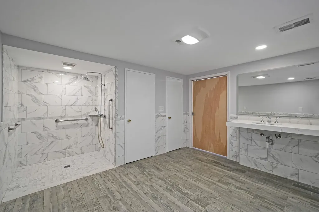 46 Grand Haven Drive Commack NY 11725