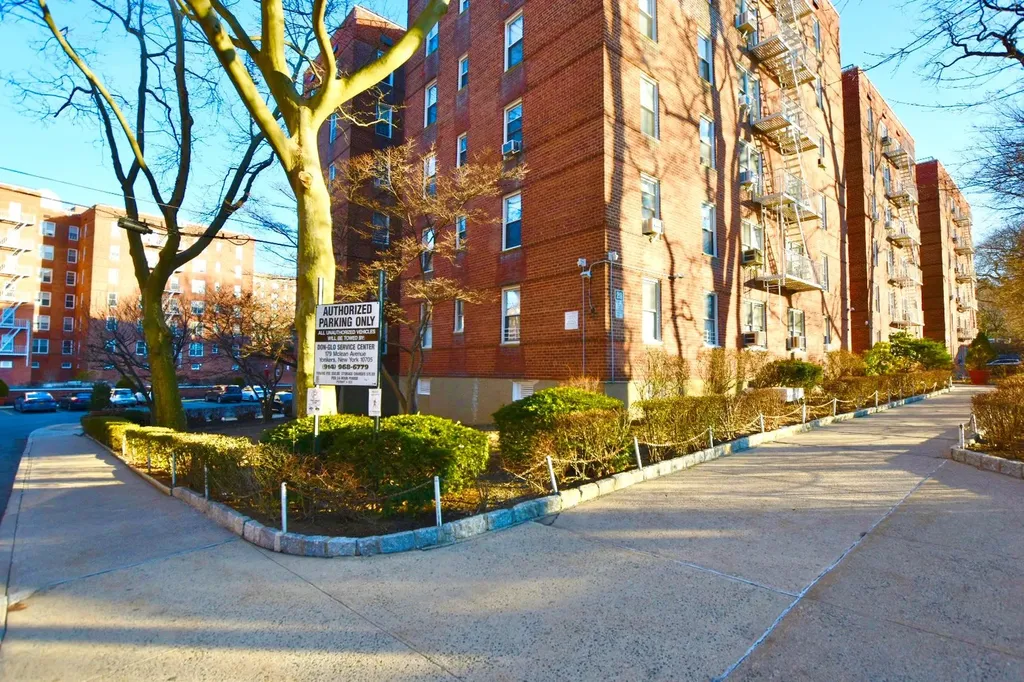 29 Abeel Street Yonkers NY 10705