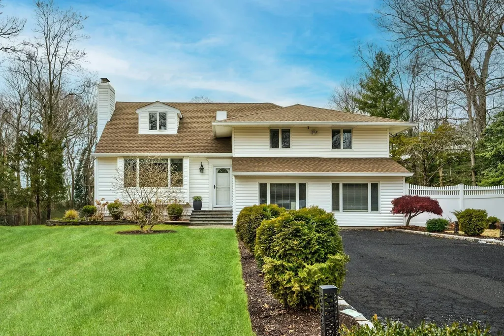 6 Landview Drive Dix Hills NY 11746