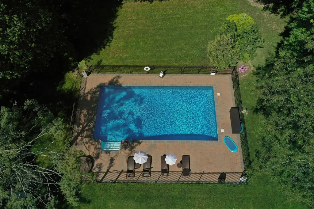 6 Landview Drive Dix Hills NY 11746
