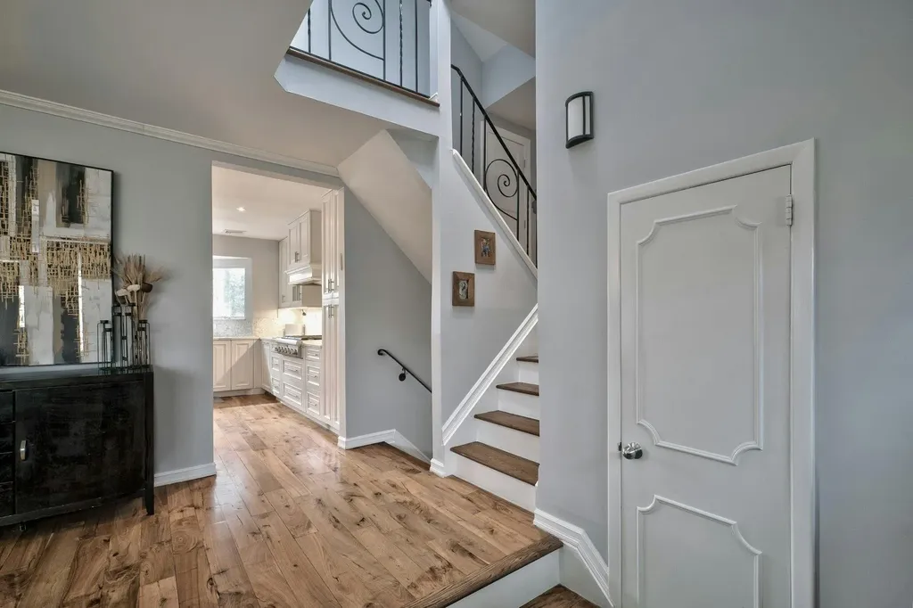 6 Landview Drive Dix Hills NY 11746