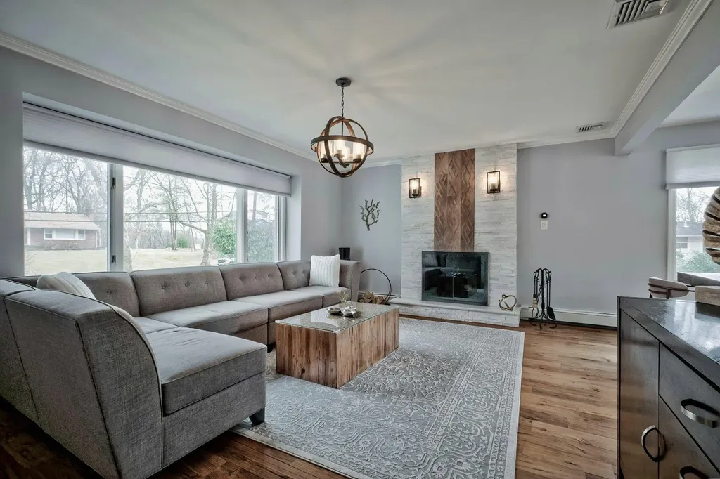 6 Landview Drive Dix Hills NY 11746