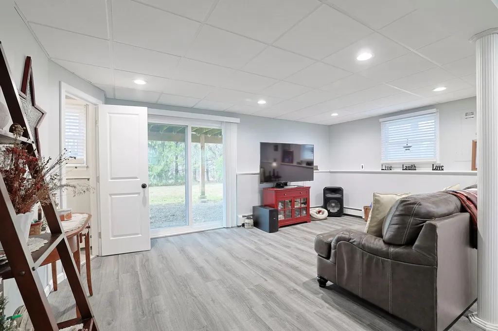 2 Blue Jay Drive Newburgh NY 12550