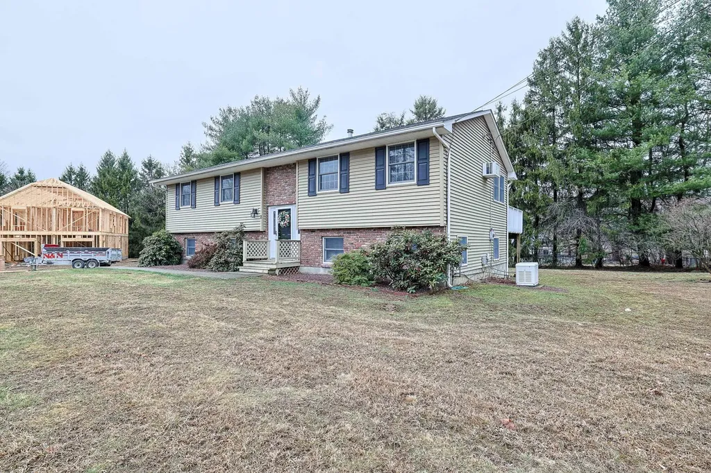 2 Blue Jay Drive Newburgh NY 12550
