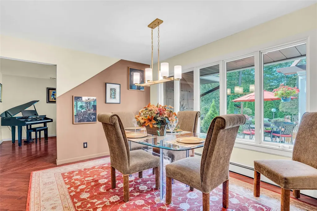 62 Laurel Drive Smithtown NY 11787