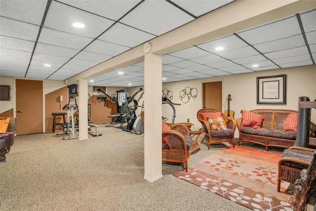62 Laurel Drive Smithtown NY 11787