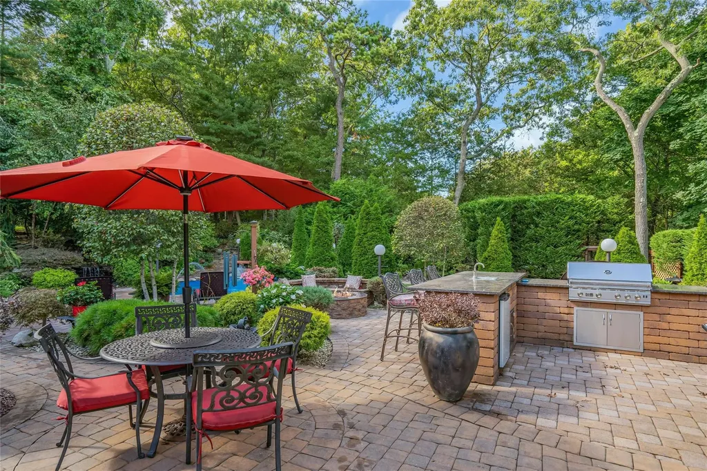 62 Laurel Drive Smithtown NY 11787