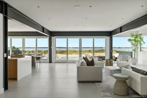 780 Dune Road Westhampton Dunes NY 11978