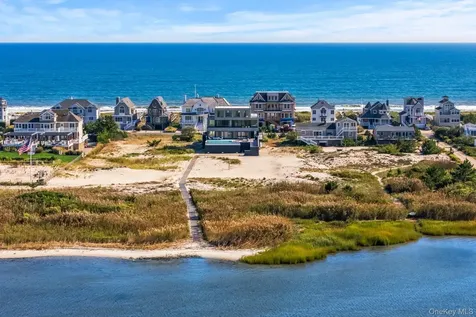 780 Dune Road Westhampton Dunes NY 11978