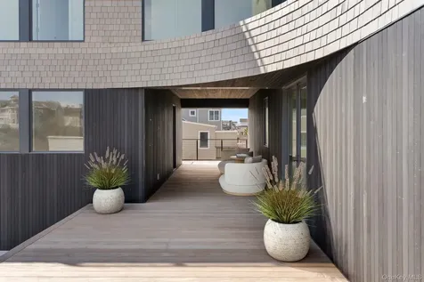 780 Dune Road Westhampton Dunes NY 11978