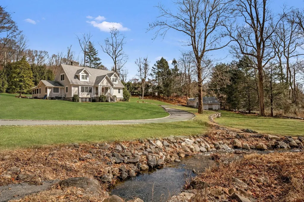 33 Orchard Drive Armonk NY 10504