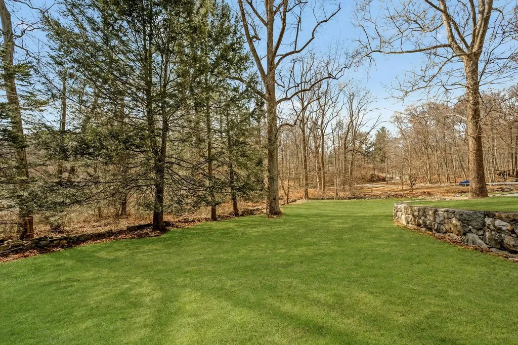 33 Orchard Drive Armonk NY 10504
