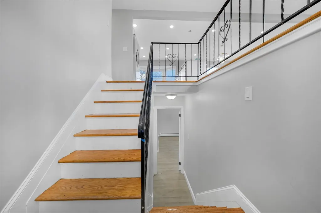 89 Cone Avenue Central Islip NY 11722