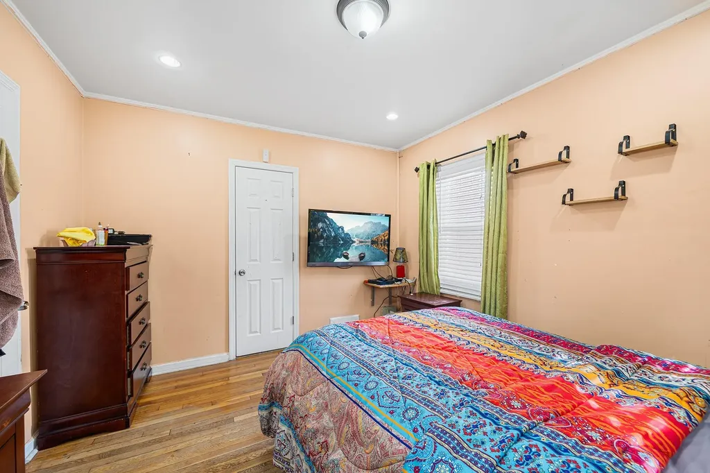 44 Mount Joy Avenue Freeport NY 11520
