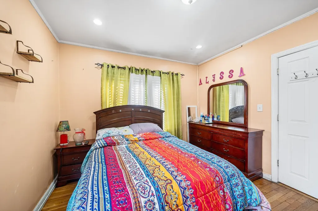 44 Mount Joy Avenue Freeport NY 11520