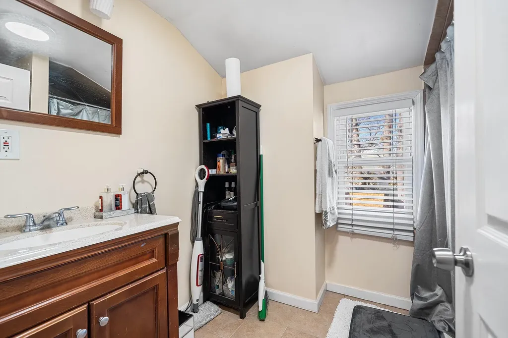 44 Mount Joy Avenue Freeport NY 11520