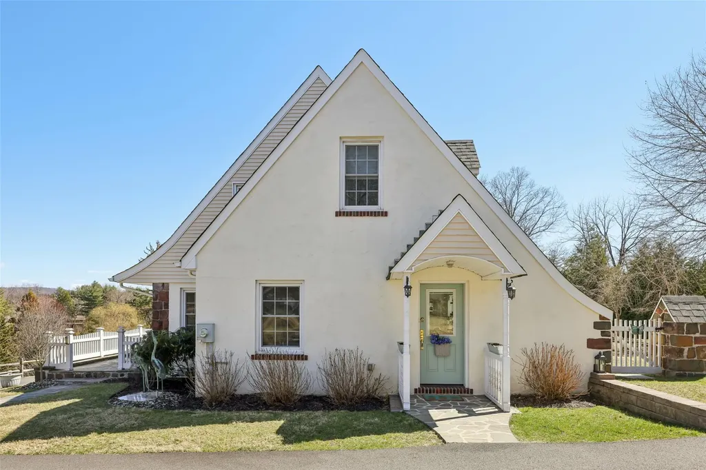 269 Maple Road Valley Cottage NY 10989