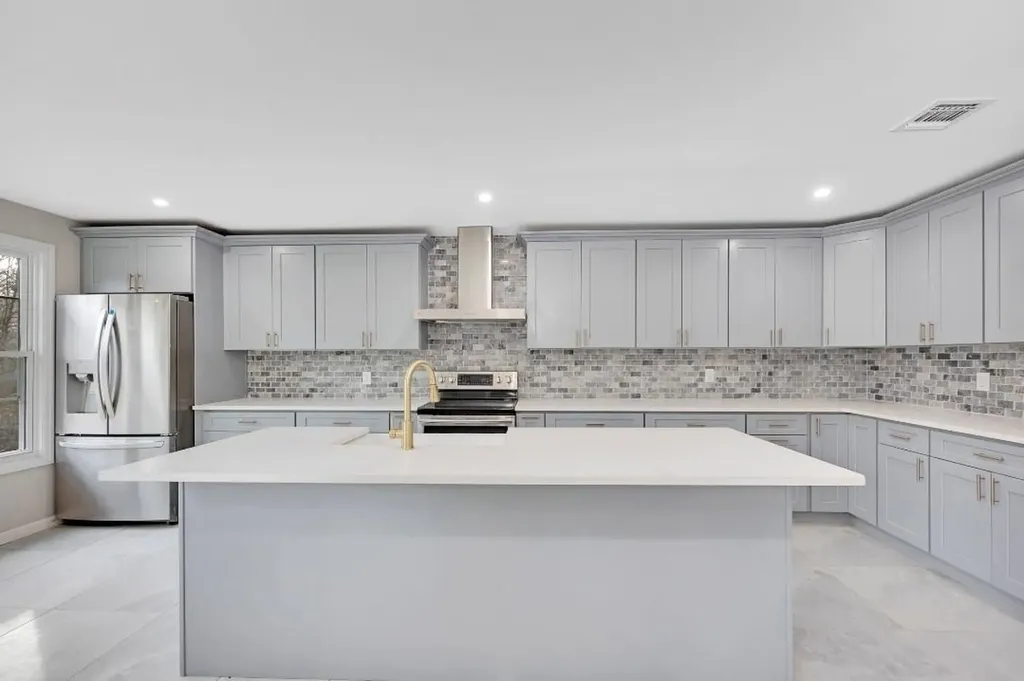 139 Brooksite Drive Smithtown NY 11787