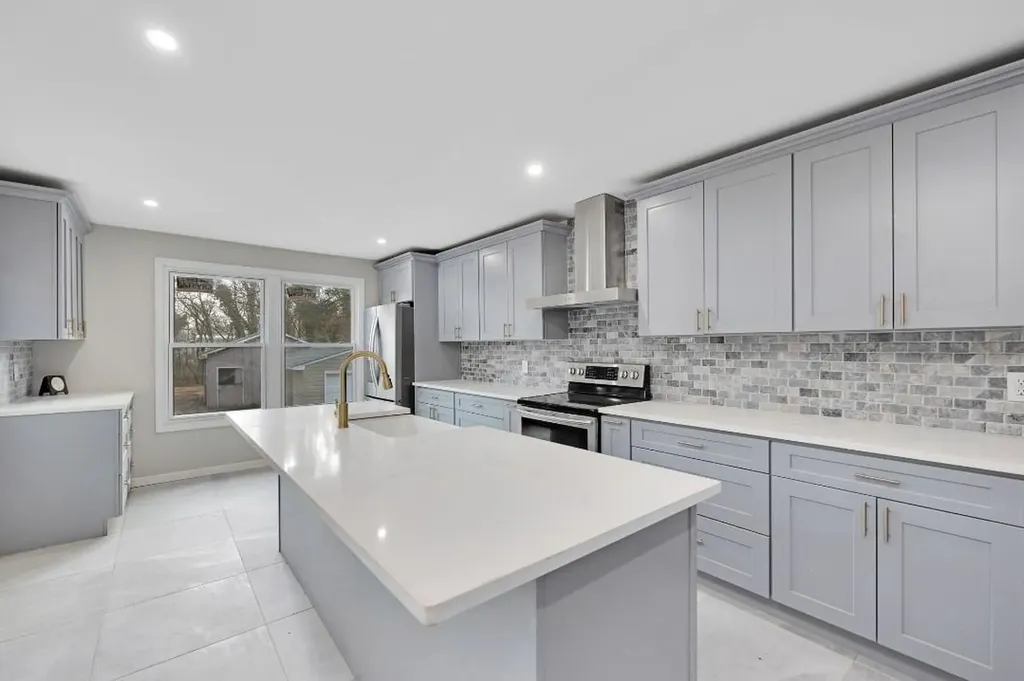 139 Brooksite Drive Smithtown NY 11787