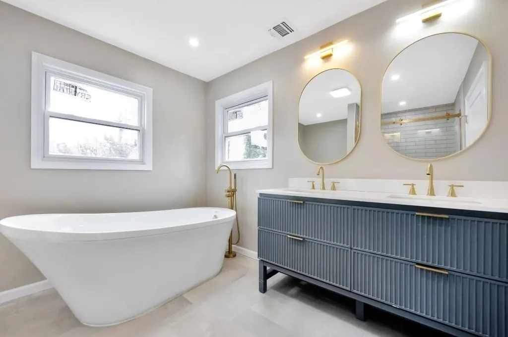 139 Brooksite Drive Smithtown NY 11787