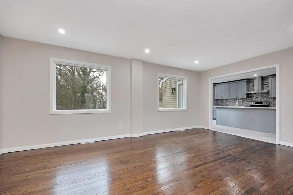 139 Brooksite Drive Smithtown NY 11787