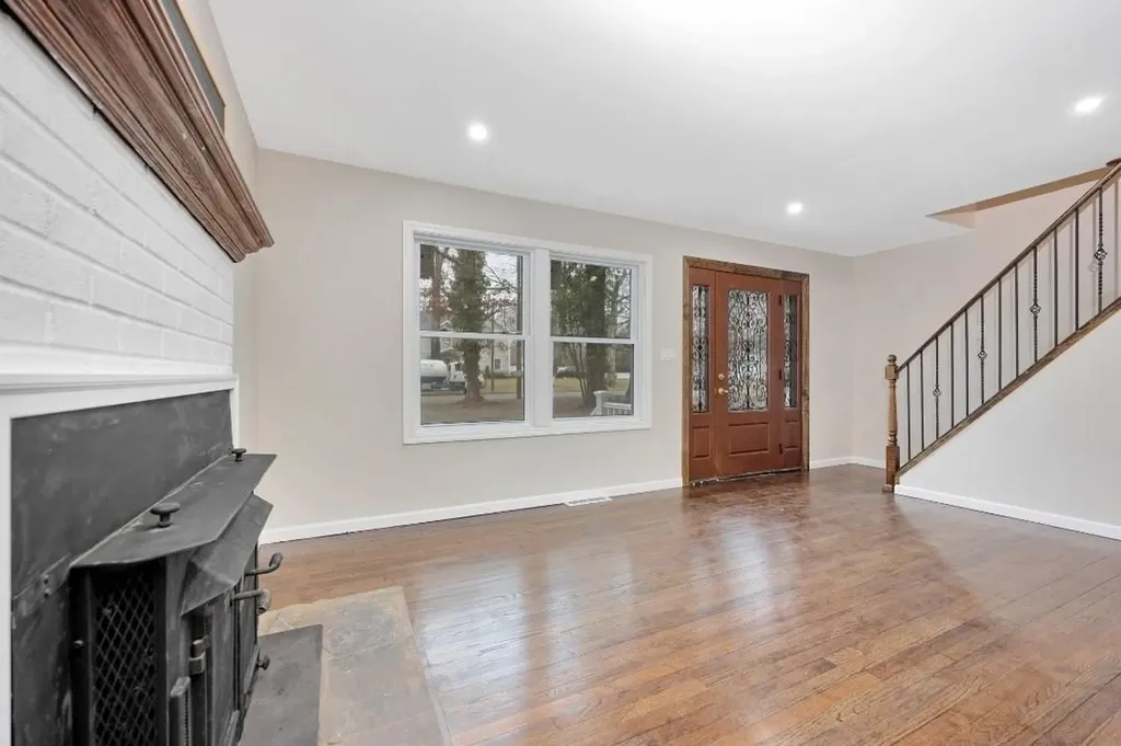 139 Brooksite Drive Smithtown NY 11787