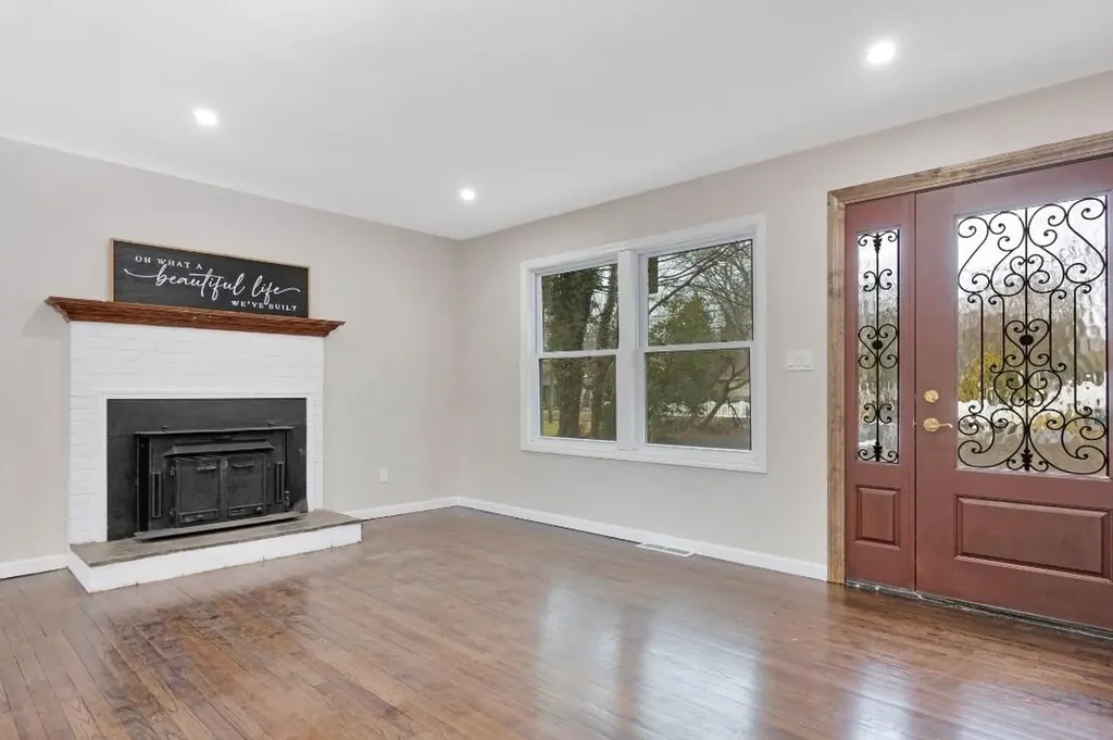 139 Brooksite Drive Smithtown NY 11787
