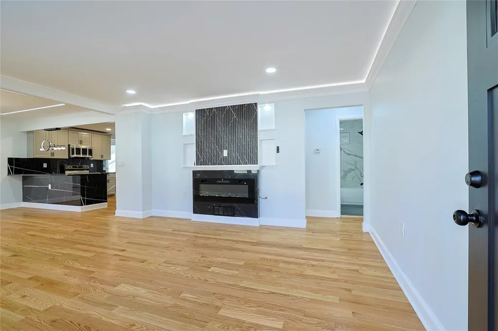 10 Rogers Road Hyde Park NY 12538