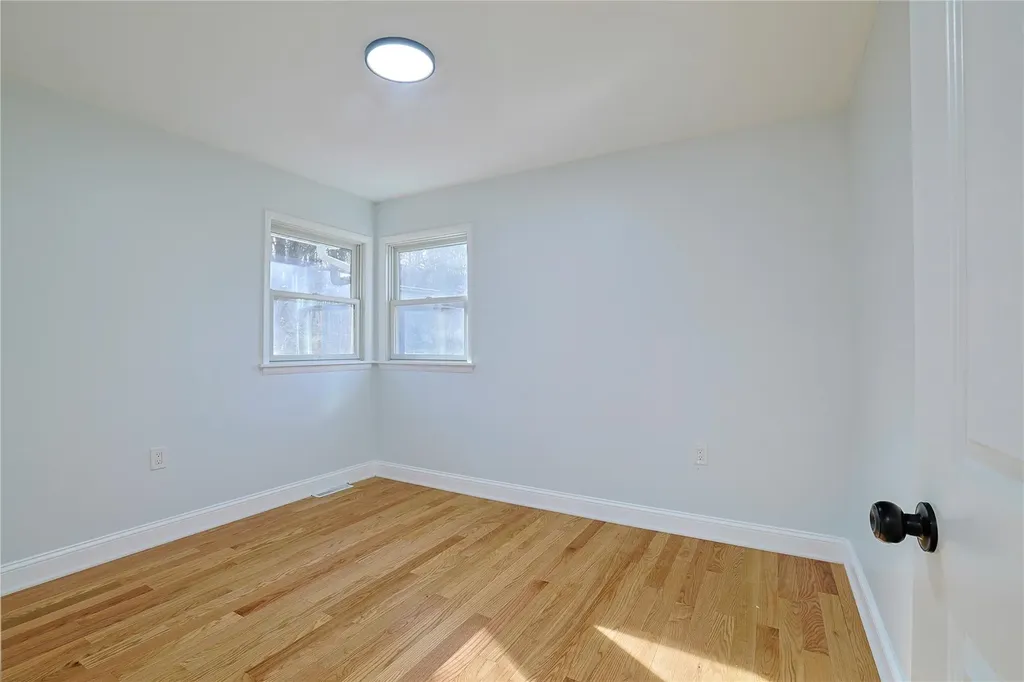 10 Rogers Road Hyde Park NY 12538