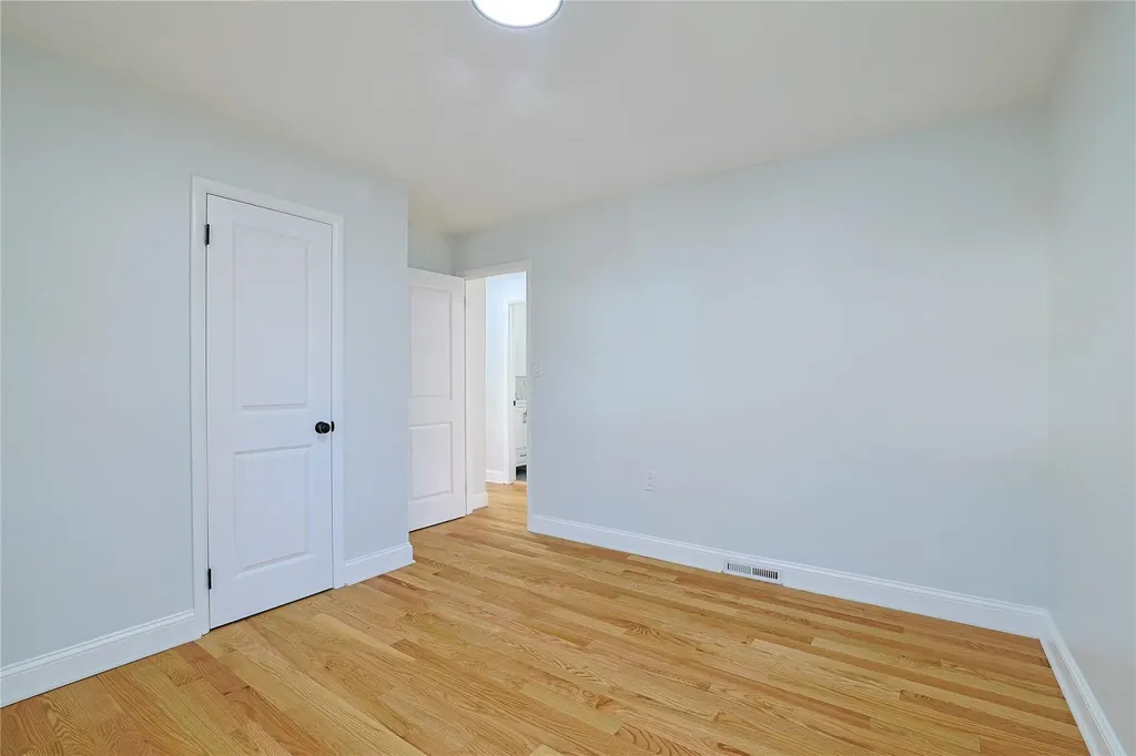 10 Rogers Road Hyde Park NY 12538