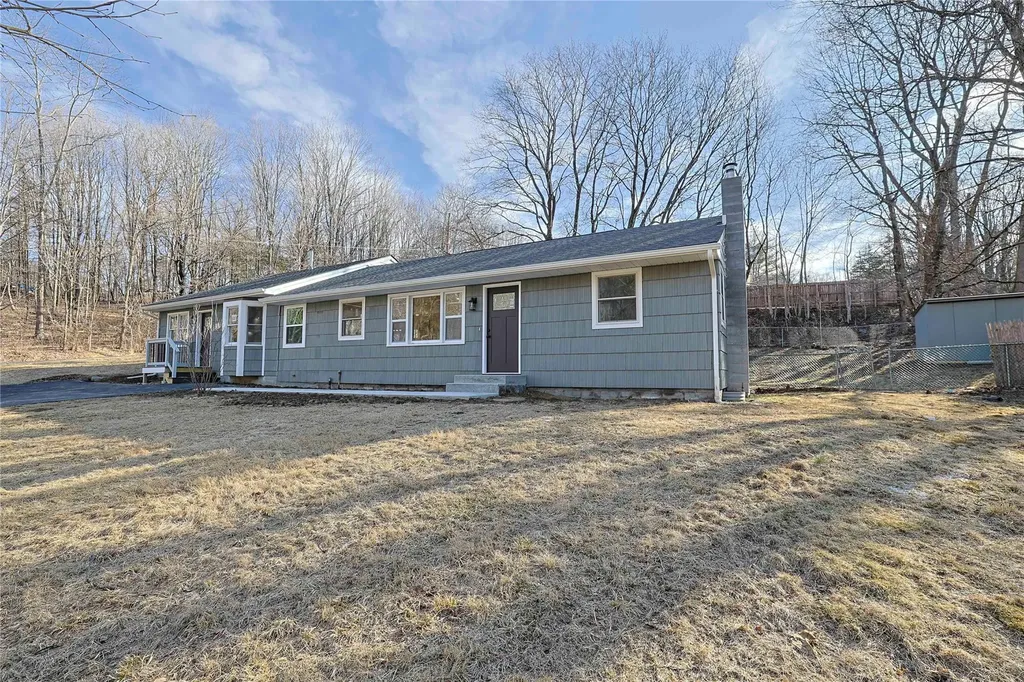 10 Rogers Road Hyde Park NY 12538