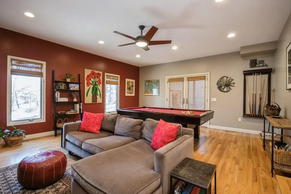 14 Stonehedge Drive Poughkeepsie NY 12603