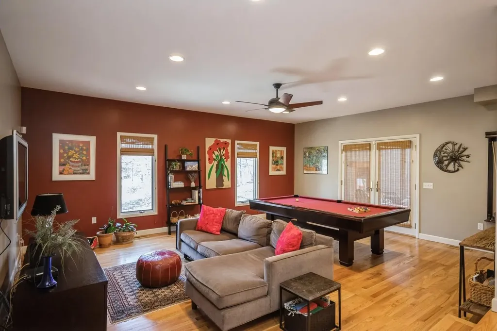 14 Stonehedge Drive Poughkeepsie NY 12603