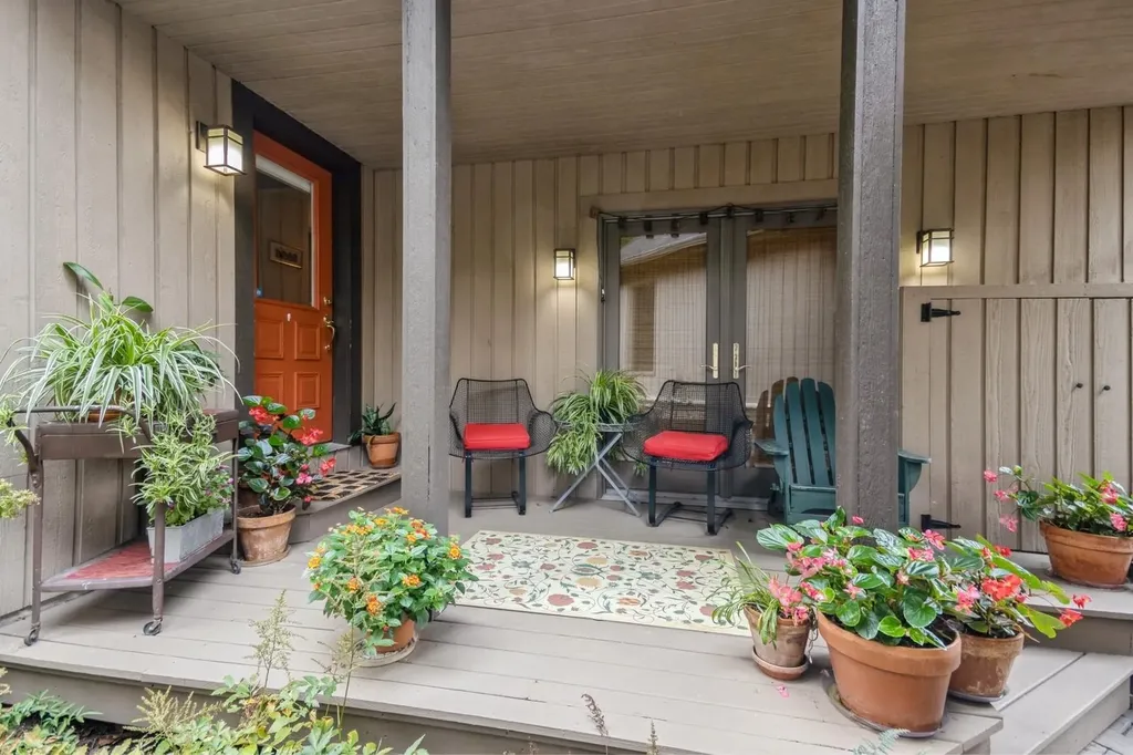 14 Stonehedge Drive Poughkeepsie NY 12603