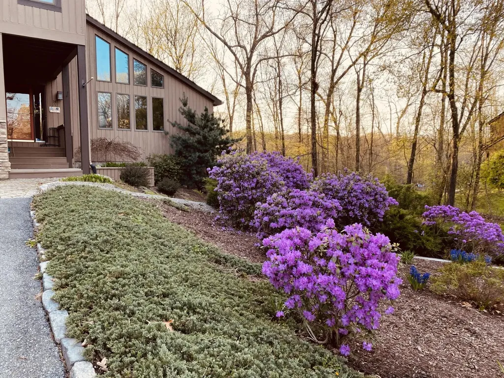 14 Stonehedge Drive Poughkeepsie NY 12603