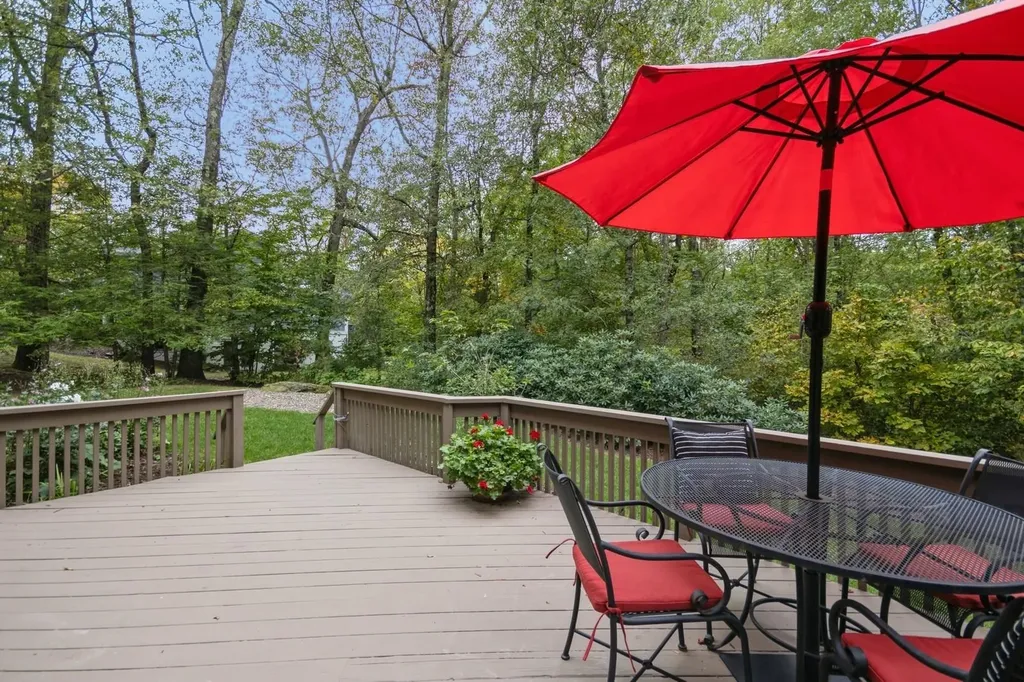 14 Stonehedge Drive Poughkeepsie NY 12603