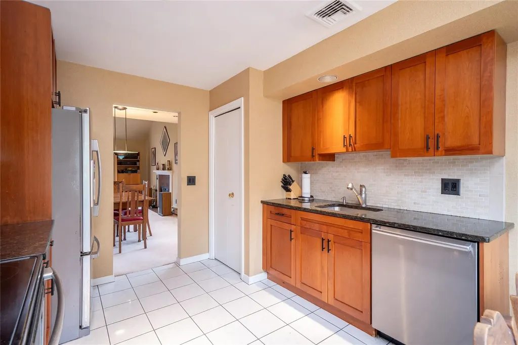 1010 Eagle Bay Drive Ossining NY 10562