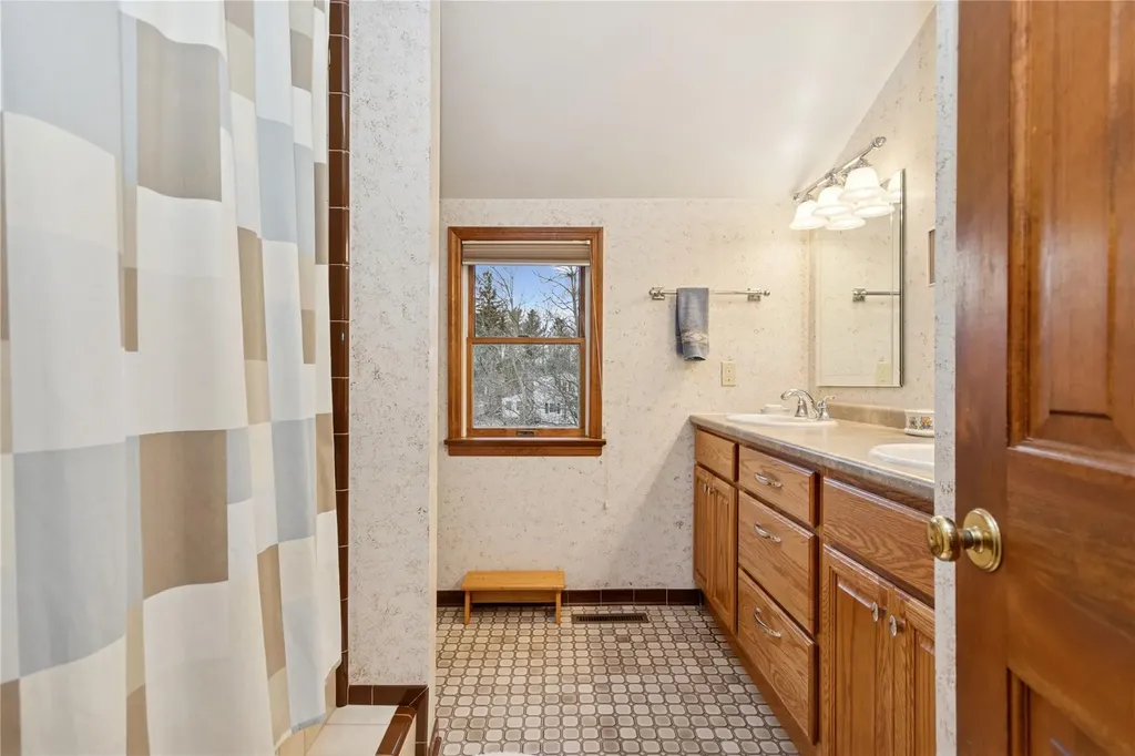1 Loren Drive Poughkeepsie NY 12603