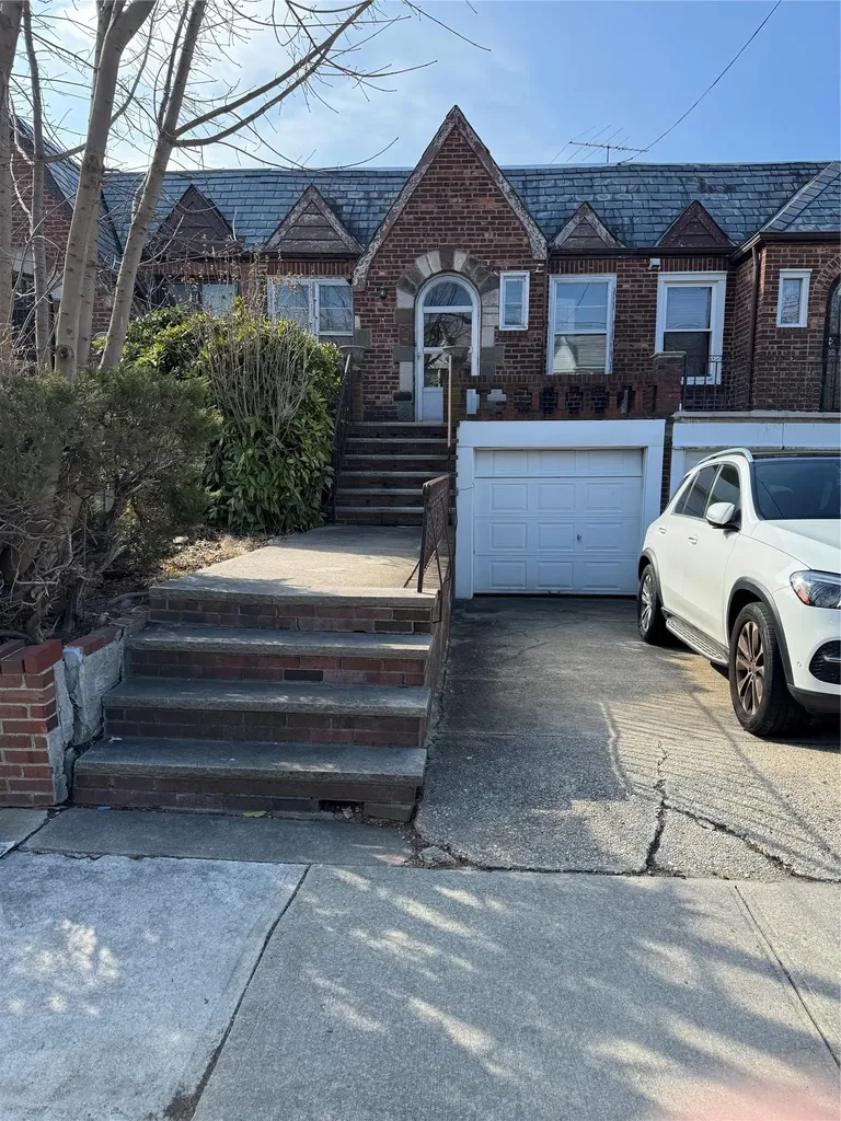 15134 20th Road Whitestone NY 11357
