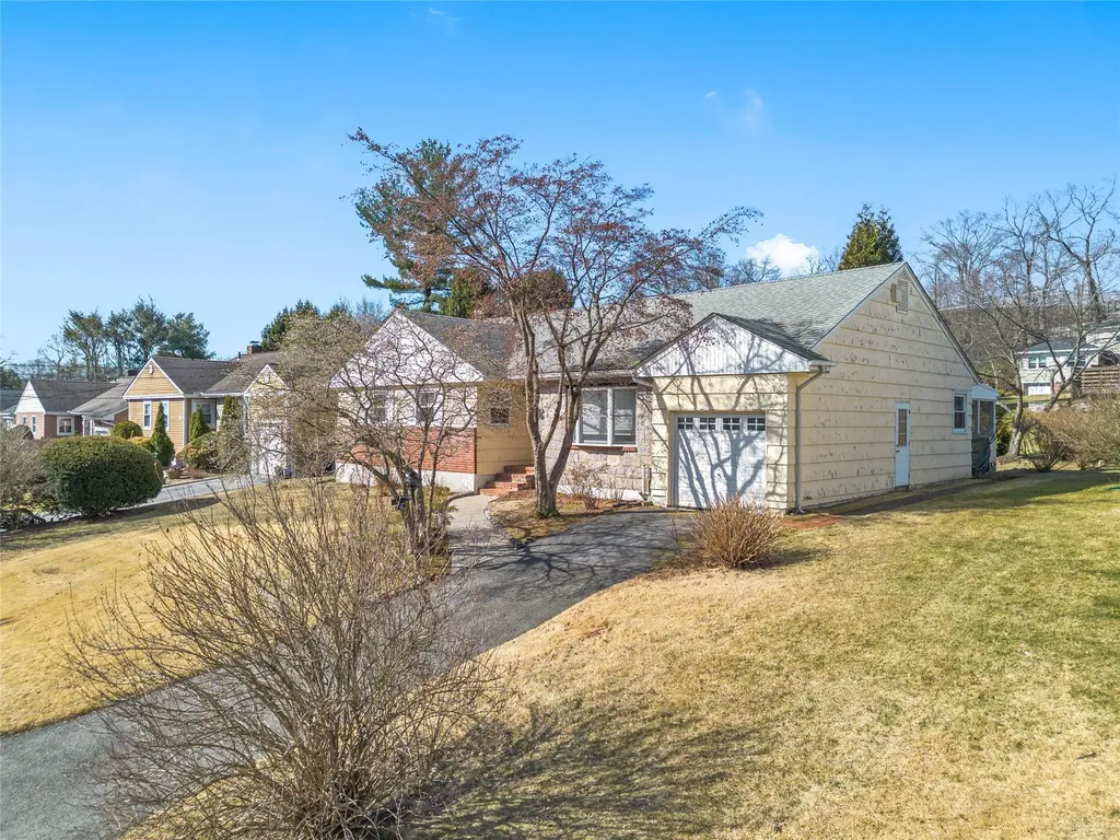 11 Beverly Road White Plains NY 10605